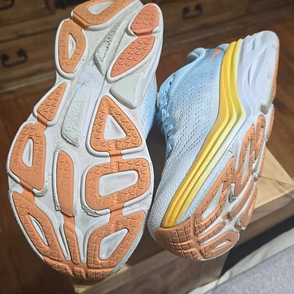 Hoka Bondi 8 Summer Sky - Picture 9 of 13